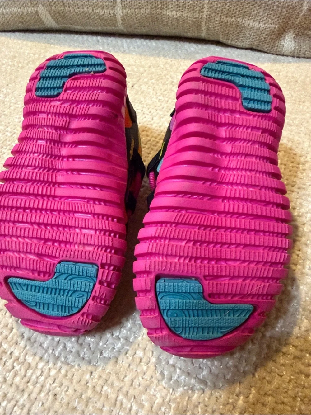New Balance Kids Rainbow Knit Sneakers - Pink & Blue